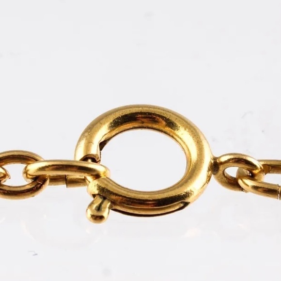 Chanel Vintage Diamond Shaped CC Charm Necklace - Picture 5 of 10